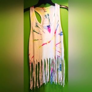 White w/multicolor tie tye Sz M nwt